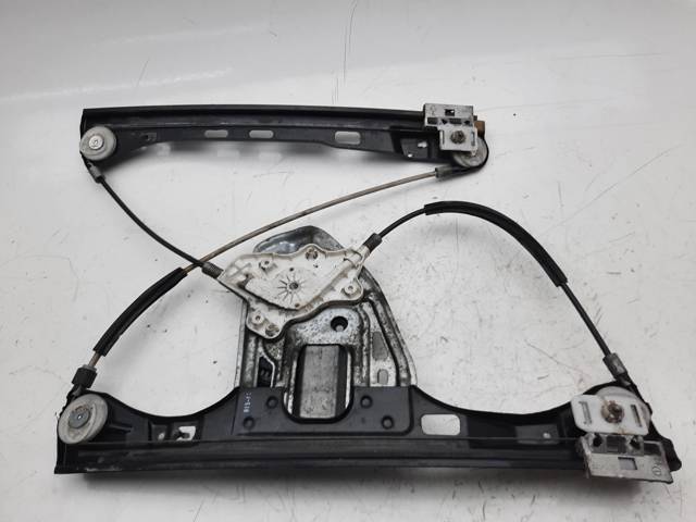 A2208204642 Motor del elevalunas de la puerta delantera derecha  en stock Granada