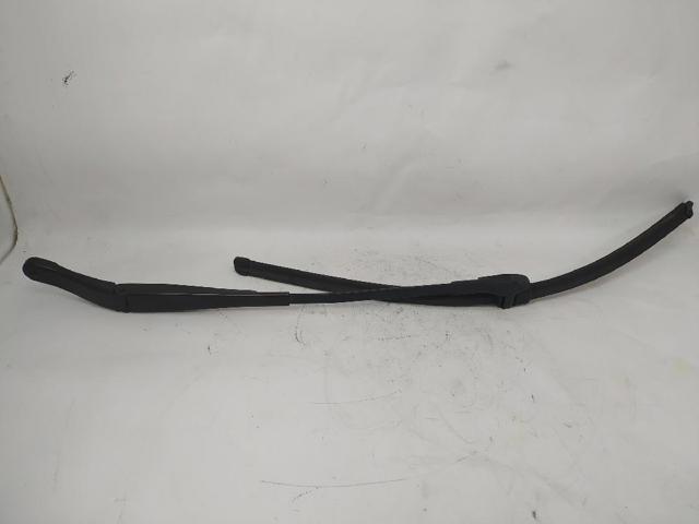 Brazo limpia para Mercedes S  (W221)