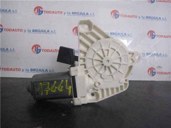 Motor eléctrico, elevalunas, puerta trasera izquierda A2218202942 Mercedes