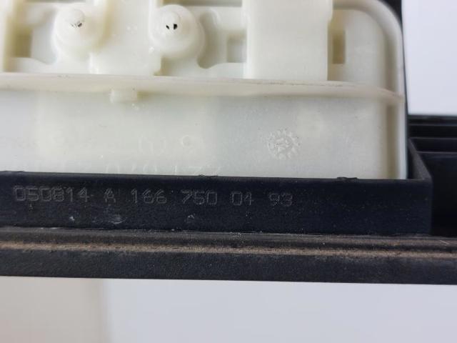 A2218702410 Botón de accionamiento del cierre de la tapa del maletero (puerta trasera 3/5) comprar Sevilla