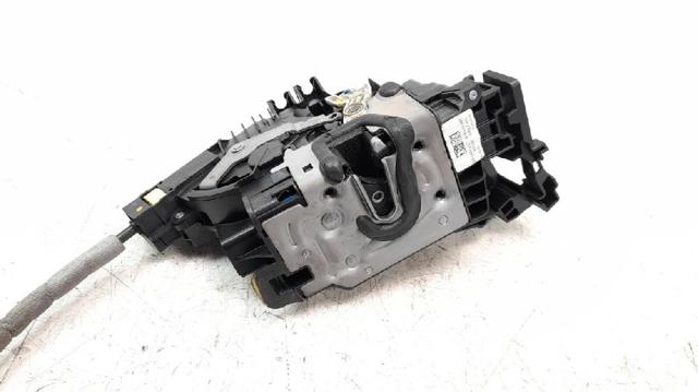 A2220063999 Cerradura de puerta delantera derecha  en stock Granada