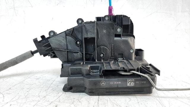 A2220063999 MERCEDES Cerradura de puerta delantera derecha  disponible Ourense