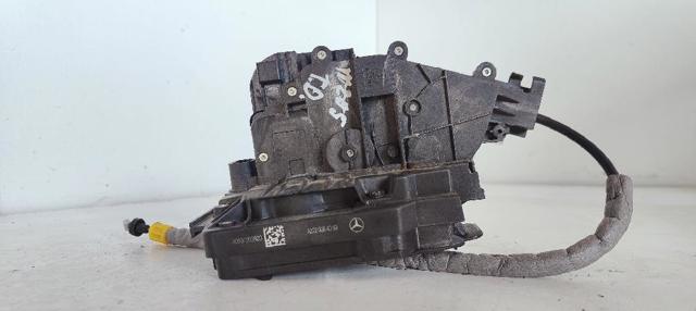 MERCEDES A2220064099 Cerradura de la puerta trasera derecha  disponible España