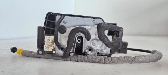 A2220064099 MERCEDES Cerradura de la puerta trasera derecha  en stock Córdoba