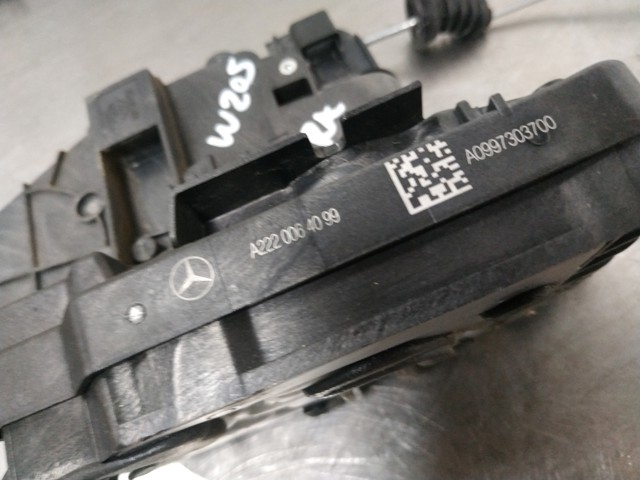 MERCEDES A2220064099 Cerradura de la puerta trasera derecha  comprar en Albacete