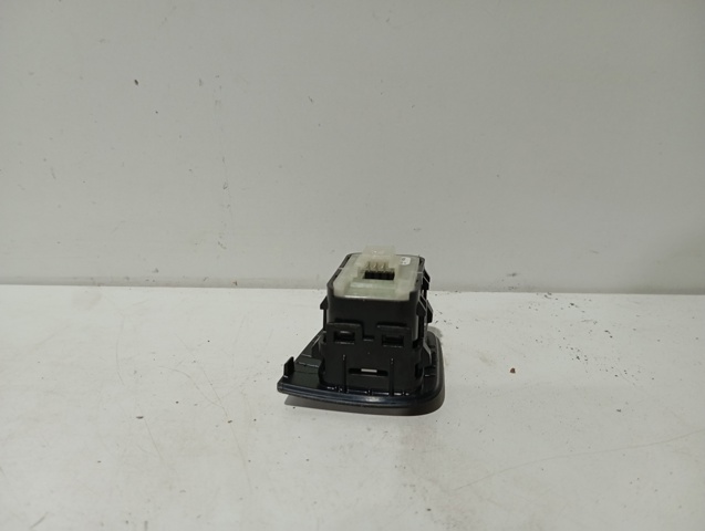 MERCEDES A2229052203 Botón de encendido del motor del elevalunas delantero derecho  comprar en Ponferrada