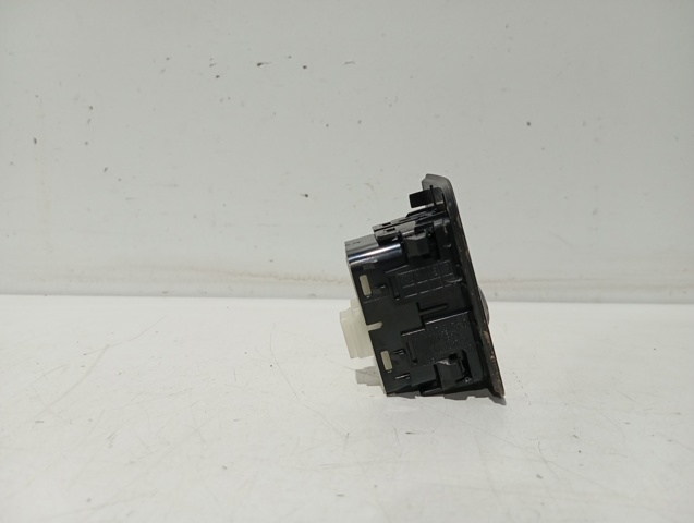 A2229052203 Botón de elevalunas delantero derecho comprar Almería