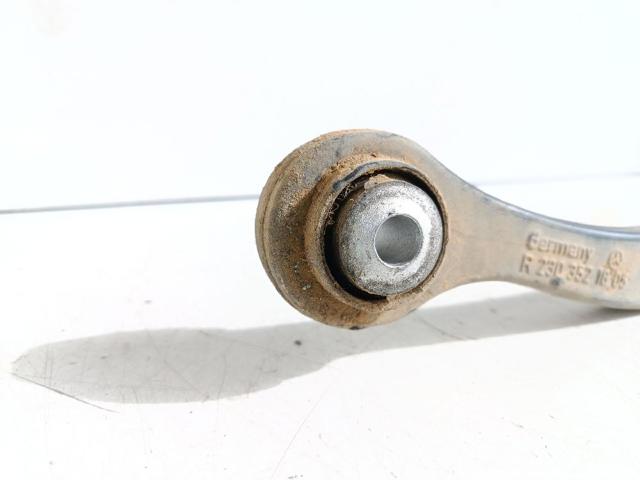 A2303503506 MERCEDES Brazo superior izquierdo de la suspensión trasera  disponible Alicante