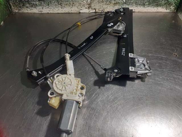 A2308200942 MERCEDES Motor del elevalunas de la puerta delantera izquierda  disponible Alicante