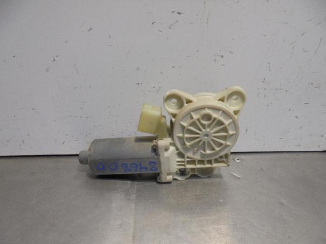 A2308200942 Motor del elevalunas eléctrico  en stock Sabadell