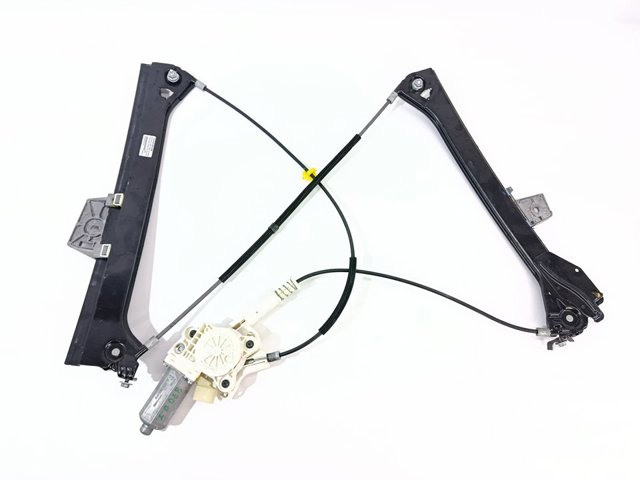 A2308201042 Motor del elevalunas de la puerta delantera  disponible Utrera