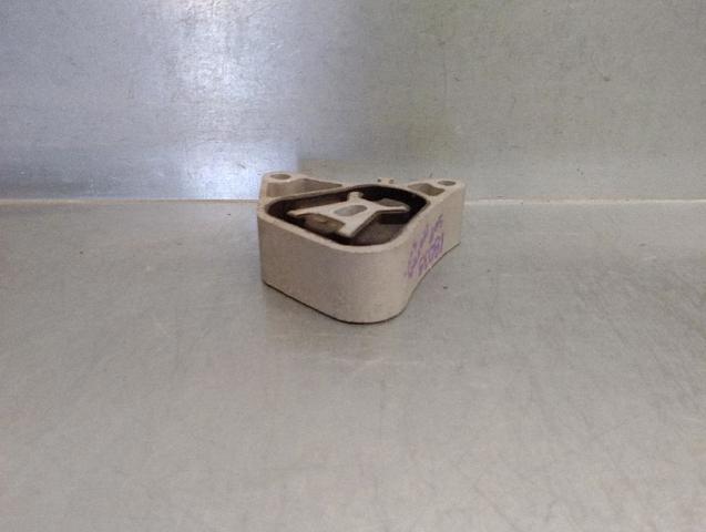 A2462400809 MERCEDES Soporte superior derecho del motor  comprar en Oviedo
