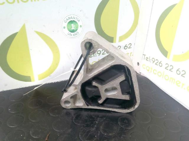 A2462400809 MERCEDES Soporte superior derecho del motor comprar Madrid