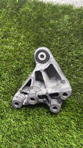 MERCEDES A2462401109 Soporte superior derecho del motor  en stock Valencia