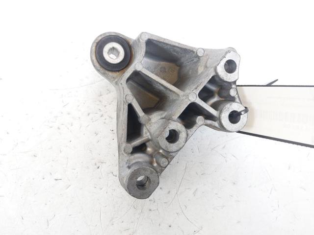 A2462401109 MERCEDES Soporte superior derecho del motor  disponible Alicante