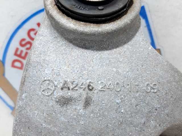 A2462401109 Soporte superior derecho del motor  disponible Málaga