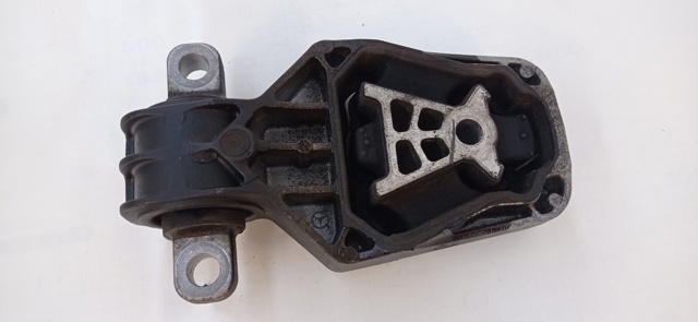 A2462401209 MERCEDES Soporte de motor trasero  en stock Huelva