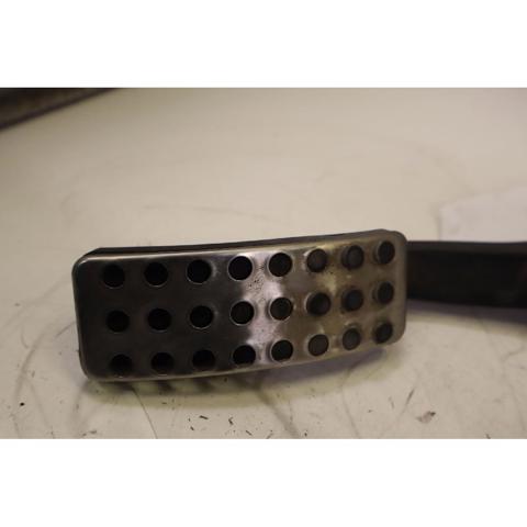 A2463001404 Pedal del acelerador  disponible Utrera