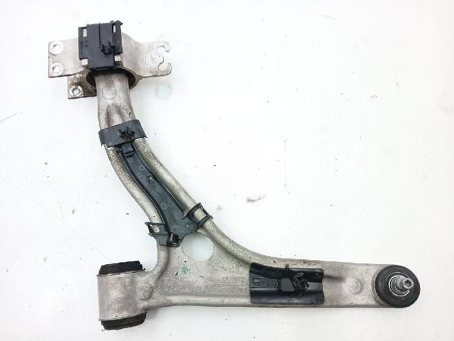 A2463304700 MERCEDES Brazo inferior izquierdo de la suspensión delantera  disponible Vigo
