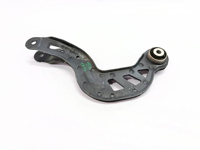 MERCEDES A2463501006 Brazo superior de suspensión trasera izquierdo/derecho  en stock Terrassa