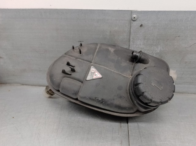 MERCEDES A2465000049 Depósito de expansión del sistema de refrigeración  disponible España