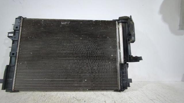 MERCEDES A2465000054 Condensador aire acondicionado  en stock Terrassa