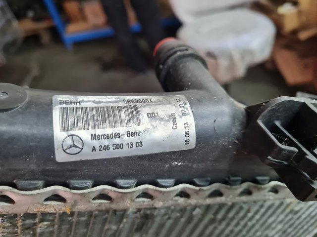 A2465001303 Radiador de refrigeración del motor  comprar en Reus