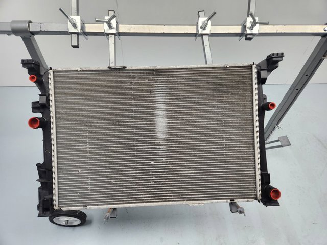 A2465001303 Radiador de refrigeración del motor  comprar en Zaragoza