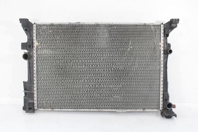 A2465001303 Radiador de refrigeración del motor  comprar en Zaragoza
