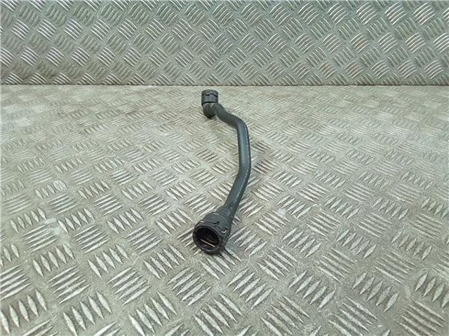 MERCEDES A2465010058 Manguera inferior del vaso de expansión  en stock Terrassa