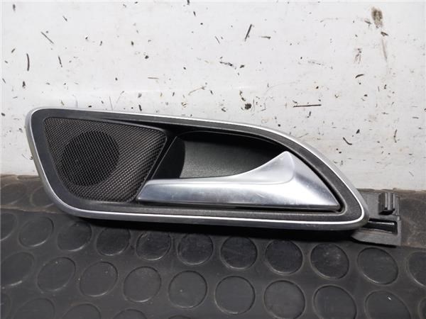 A2467300448 MERCEDES Revestimiento de la manija interior de la puerta trasera derecha  comprar en Lleida