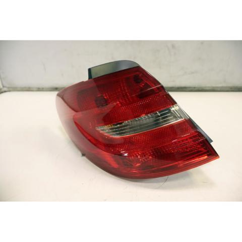 A2468200164 Piloto trasero izquierdo  en stock Sabadell