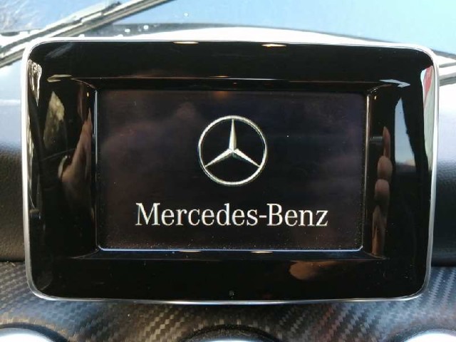 MERCEDES A2469001206 Pantalla  en stock Terrassa