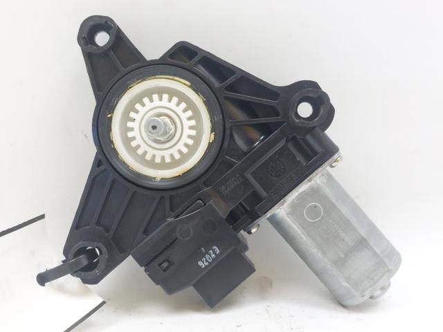 A2469063200 Motor del elevalunas de la puerta trasera derecha comprar Almería