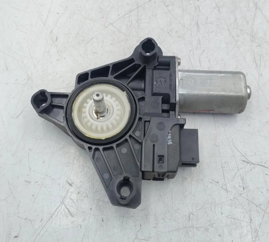 A2469063200 Motor del elevalunas de la puerta trasera derecha  comprar en Reus