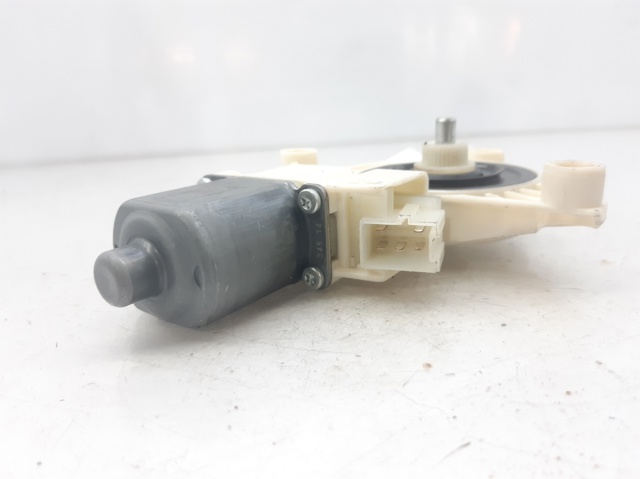 A2469065100 Motor del elevalunas de la puerta delantera izquierda  comprar en Zaragoza