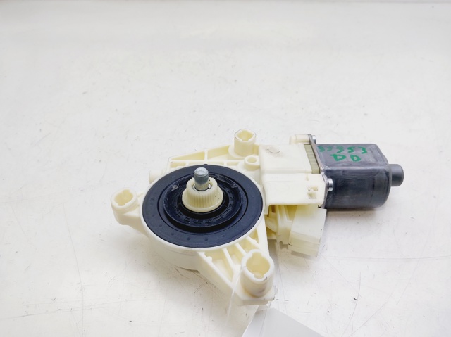 A2469065200 Motor del elevalunas de la puerta delantera derecha  en stock Castellón