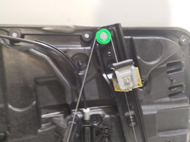 A2469065200 Motor del elevalunas de la puerta delantera derecha  disponible Málaga