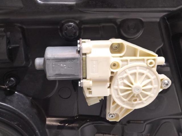 A2469065200 MERCEDES Motor del elevalunas de la puerta delantera derecha  en stock Gandía