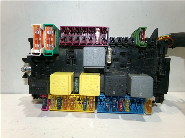 MERCEDES A2469067100 Caja de fusibles comprar Pamplona