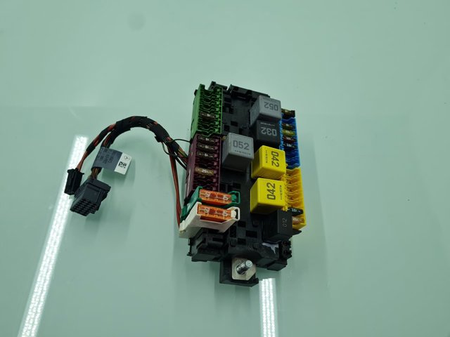 A2469067100 Caja de fusibles  comprar en Zaragoza