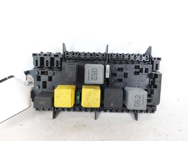 A2469067100 Caja de fusibles  disponible Málaga