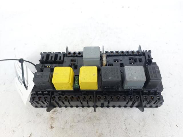 MERCEDES A2469067100 Caja de fusibles  disponible Lugo