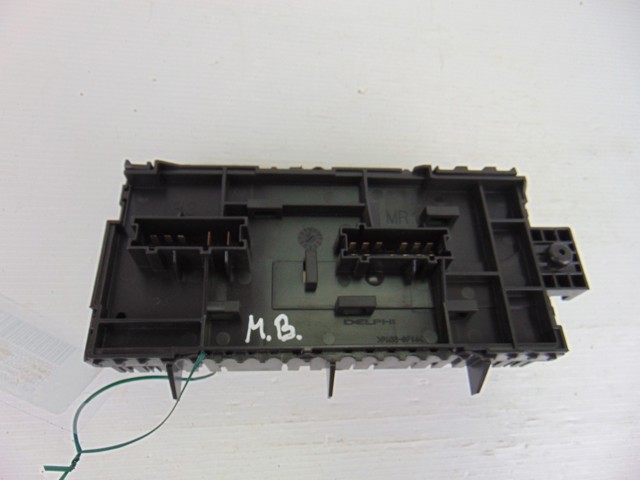 MERCEDES A2469067100 Caja de fusibles  comprar en Albacete