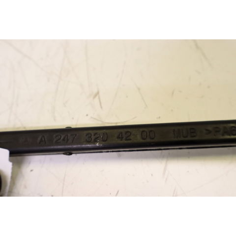 Soporte de la barra estabilizadora delantera para Mercedes A  (V177)