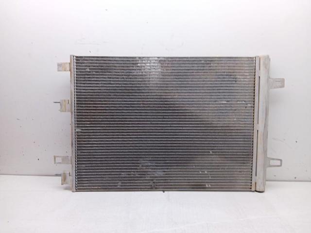 MERCEDES A2475000054 Condensador de aire acondicionado  comprar en Ponferrada