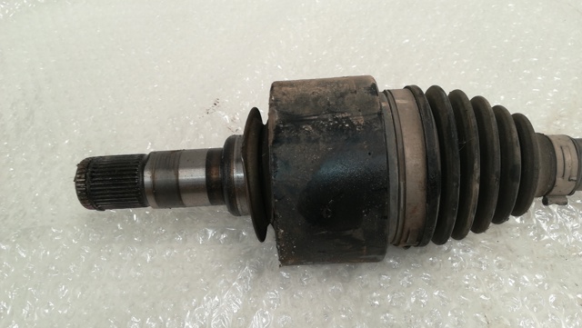 Semieje delantero izquierdo A2513302101 MERCEDES