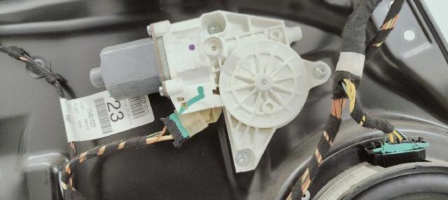 A2518200108 Motor del elevalunas de la puerta trasera izquierda  comprar en Zaragoza