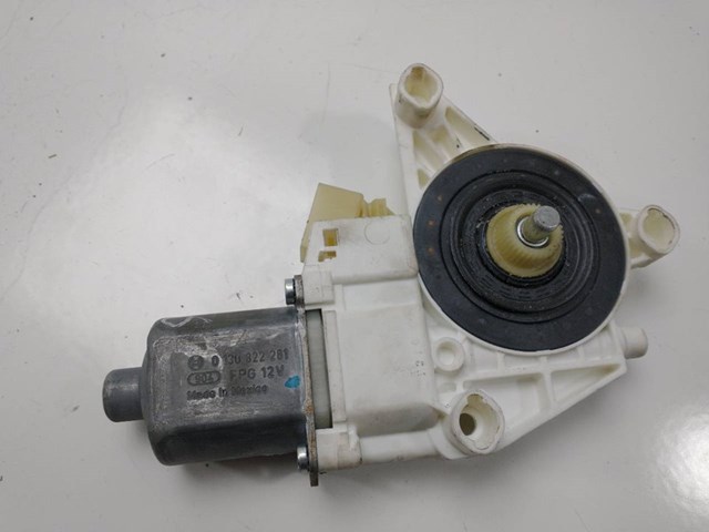 A2518200108 MERCEDES Motor del elevalunas de la puerta trasera izquierda  comprar en Oviedo