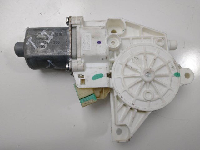 A2518200108 Motor del elevalunas de la puerta trasera izquierda comprar Sevilla